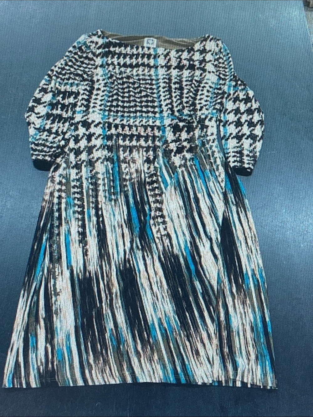 Anne Klein Black, White & Teal Mixed Print Long Sleeve Dress